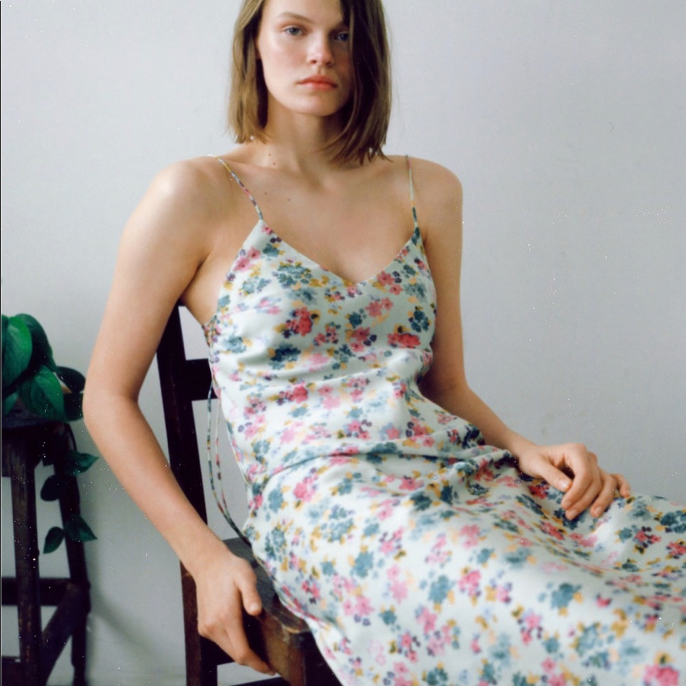 ZARA Side ruched printed dress
